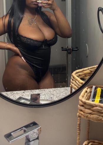 Godiva, 23  female escort, Lexington
