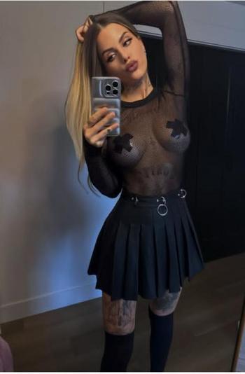 410-774-1419, 25  female escort, Lexington