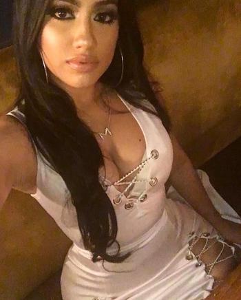Angelina Love , 24  female escort, Lexington
