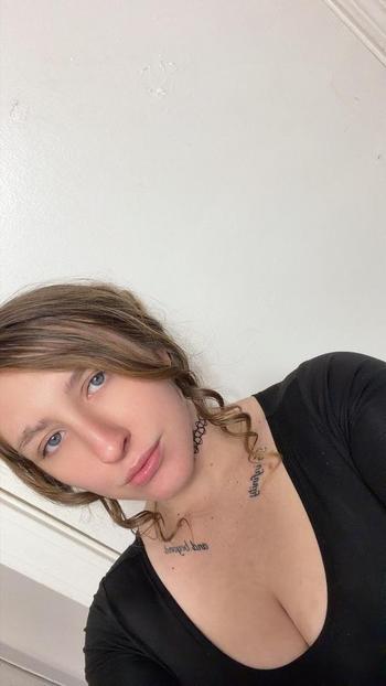 Ava Blu, 21  female escort, Lexington