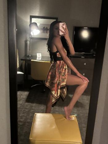 lantana, 21  female escort, Lexington